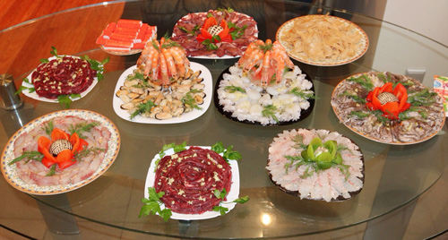 Lẩu hải sản tươi ngon đãi khách - 9